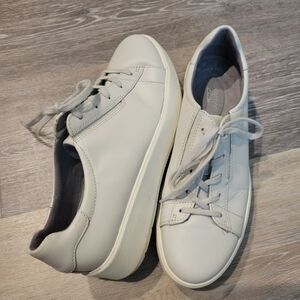 Women's Clarks White  Grey Sneakers 8